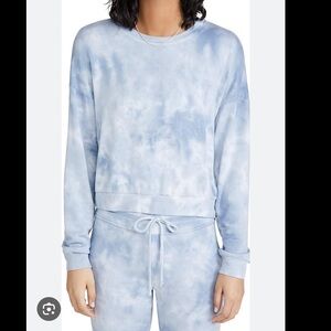 Beyond Yoga Garment Tie Dye Pullover in blue dream grey cloud
